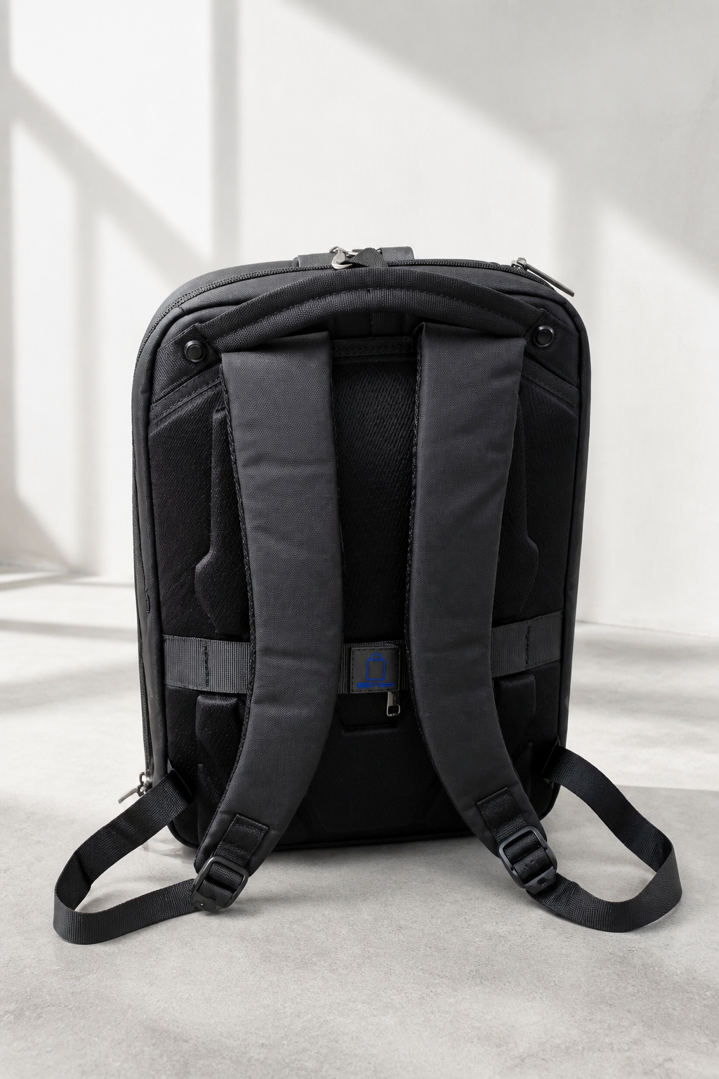 🎒 Grand Sac à Dos 1009 – L'alliance parfaite entre sécurité, élégance et praticité et pour ordinateur ! 🔒✨