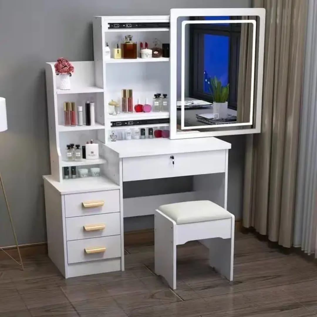 Coiffeuse de maquillage avec lumière