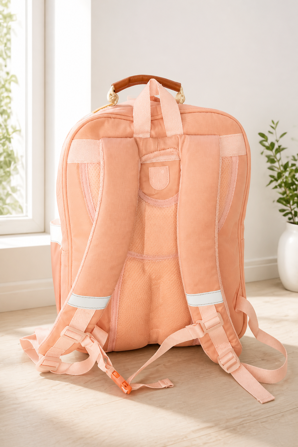 🎒 Le sac à dos scolaire qui allie élégance, confort et praticité ! ✨